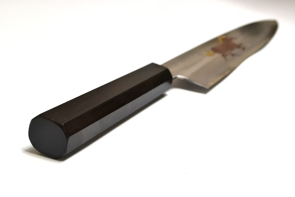 堺 孝行 窪田金属飾刻 奔馬 銀三鋼 牛刀包丁 210mm 黒檀　(口輪：黒水牛銀輪)柄