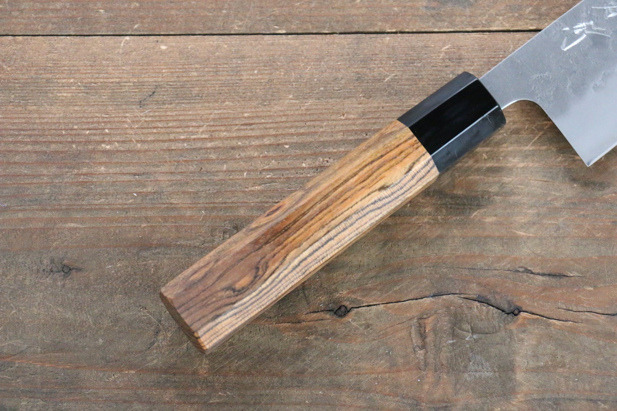 堺 孝行 銀三鋼 梨地 三徳包丁  170mm 柿柄 - 清助刃物