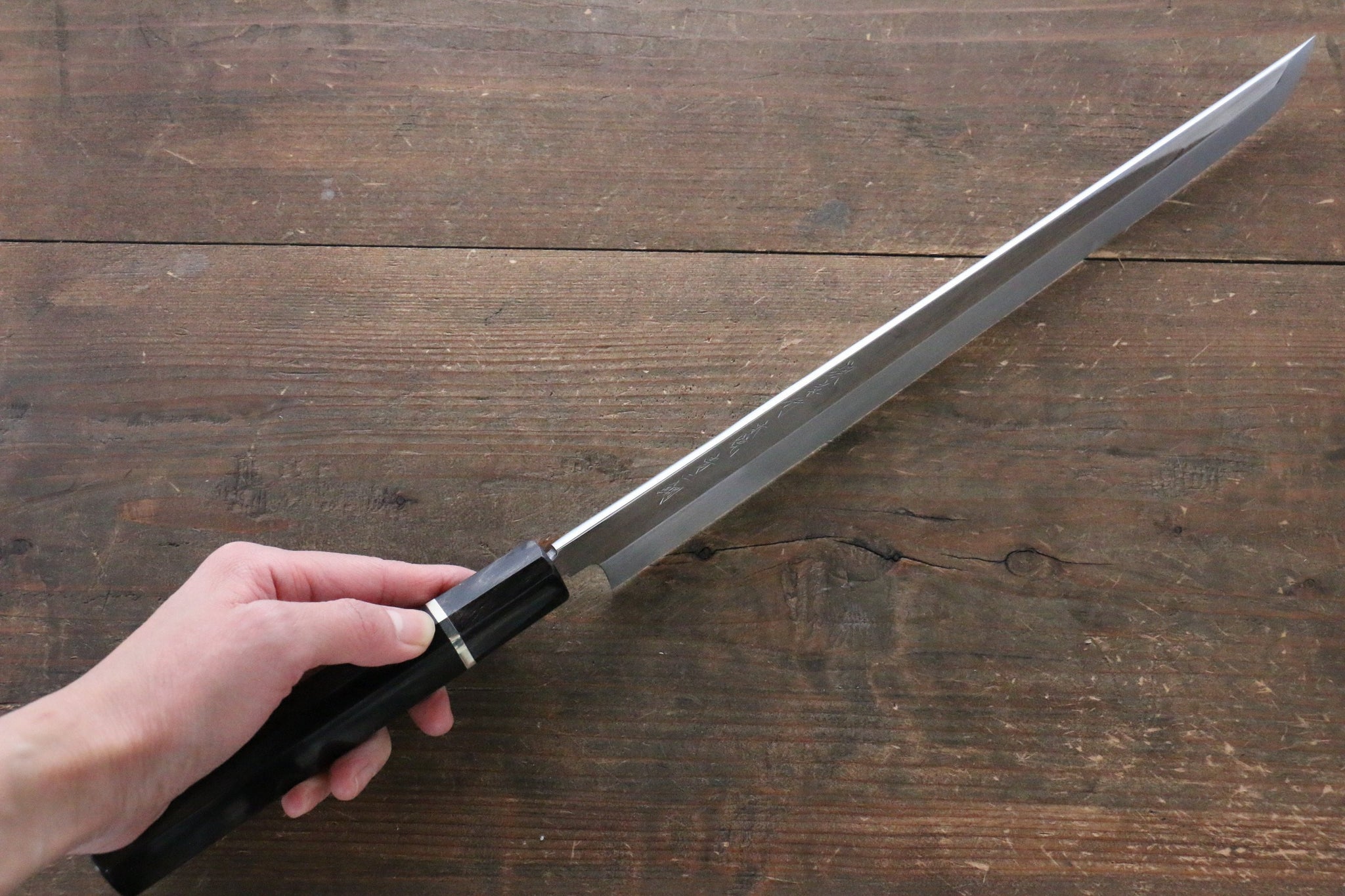 堺 孝行 本焼 青ニ鋼 鏡面仕上げ 先丸蛸引包丁  300mm リング付き黒檀柄 鞘付き - 清助刃物