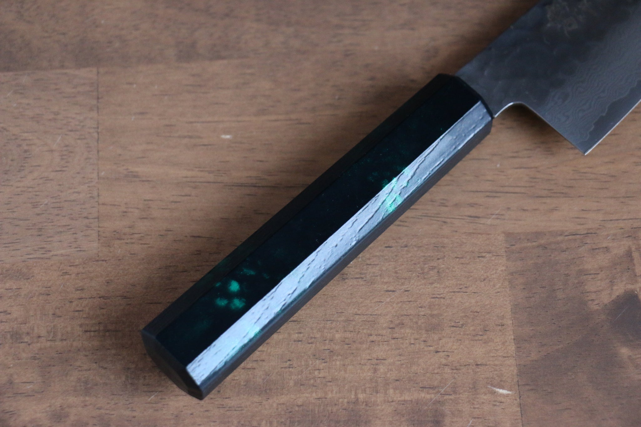 堺 孝行 なないろ VG10 33層 三徳包丁  180mm ABS樹脂(緑べっ甲)柄 - 清助刃物