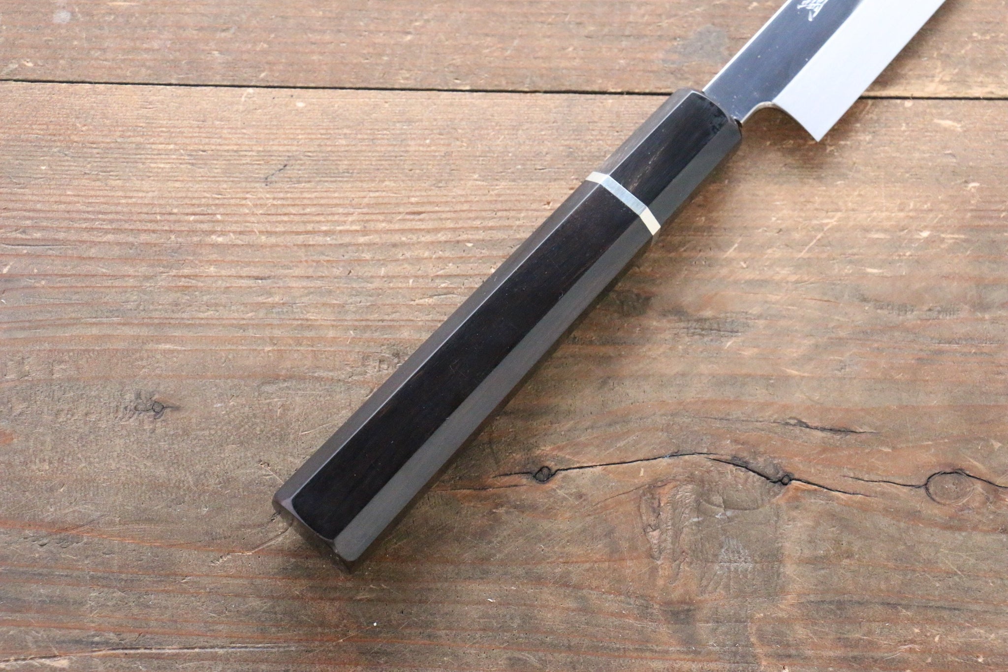 堺 孝行 本焼 青ニ鋼 鏡面仕上げ 先丸蛸引包丁  300mm リング付き黒檀柄 鞘付き - 清助刃物