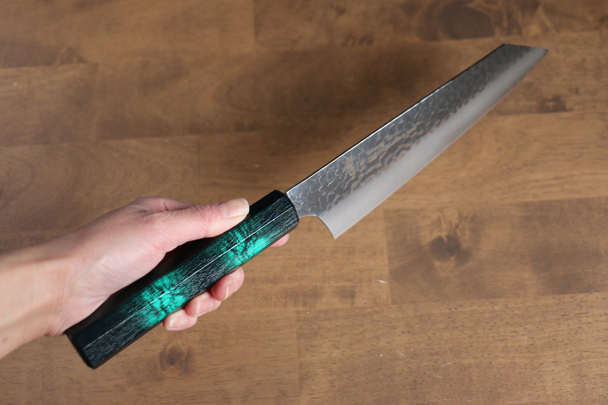 堺 孝行 なないろ VG10 33層 剣型牛刀包丁  190mm ABS樹脂(緑べっ甲)柄 - 清助刃物