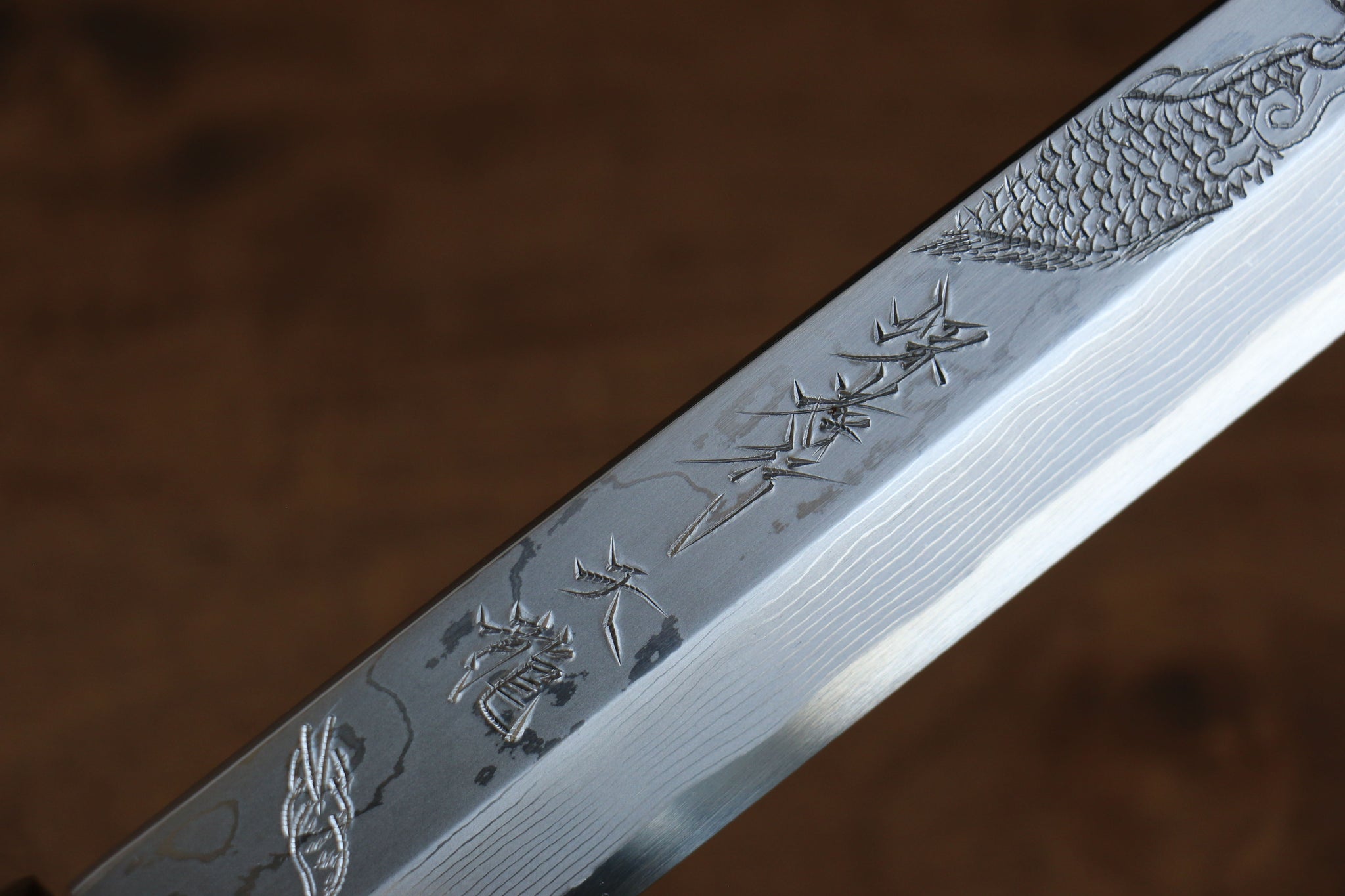 堺 孝行 天龍 うずしお 青ニ鋼 ドラゴンの彫刻入り 柳刃包丁  300mm 赤黒檀柄 鞘付き - 清助刃物