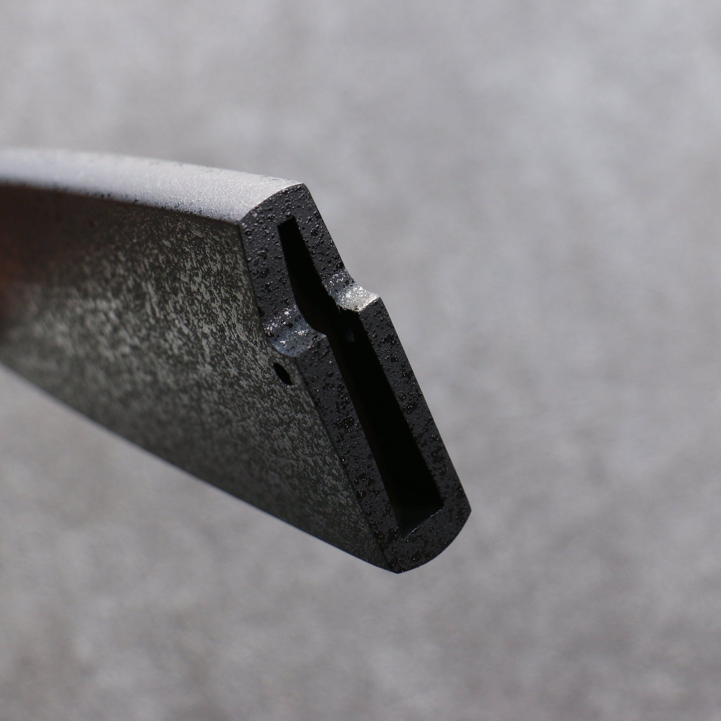 黒石目 朴 鞘 180mm 出刃包丁用 合板ピン付き - 清助刃物