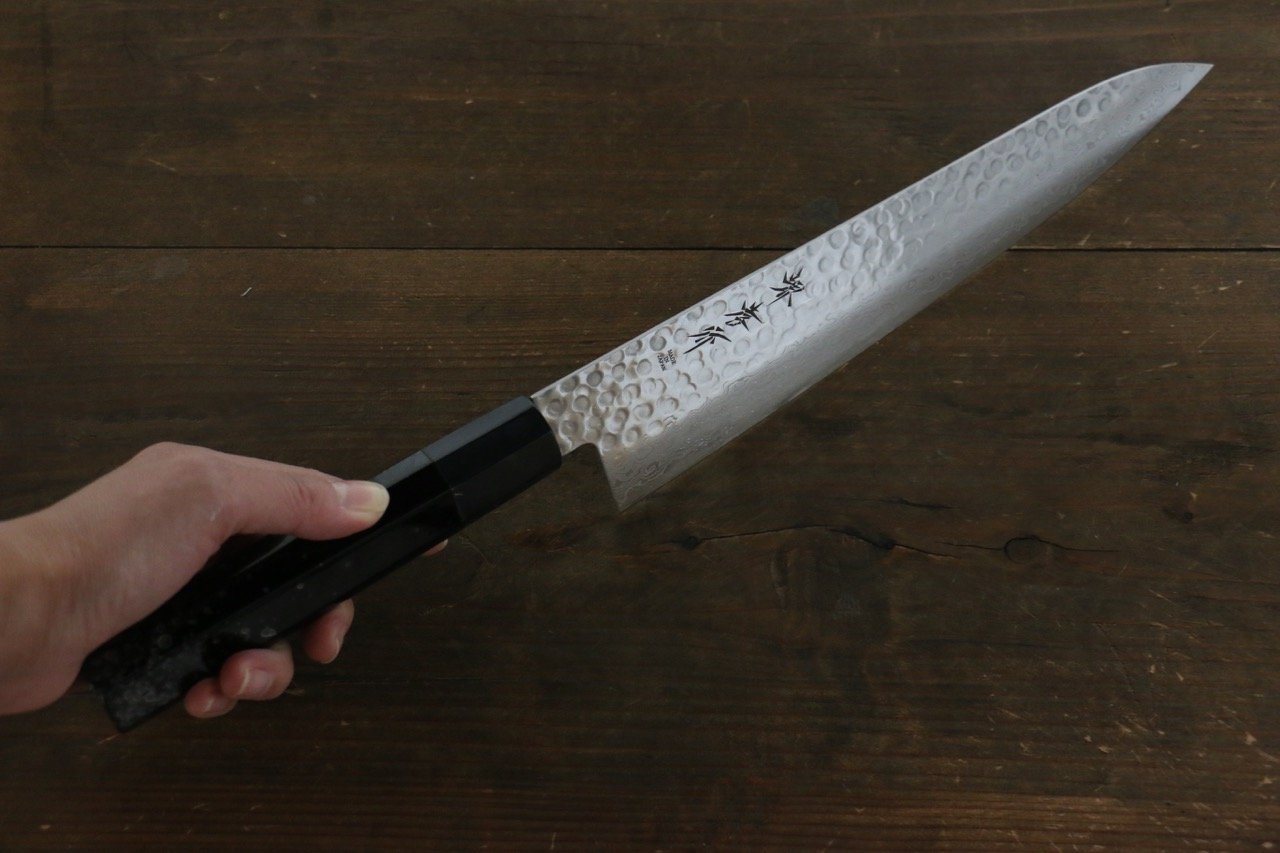 堺 孝行 45層 ダマスカス 鎚目 牛刀包丁 240mm 銀漆塗り柄  鞘付き - 清助刃物