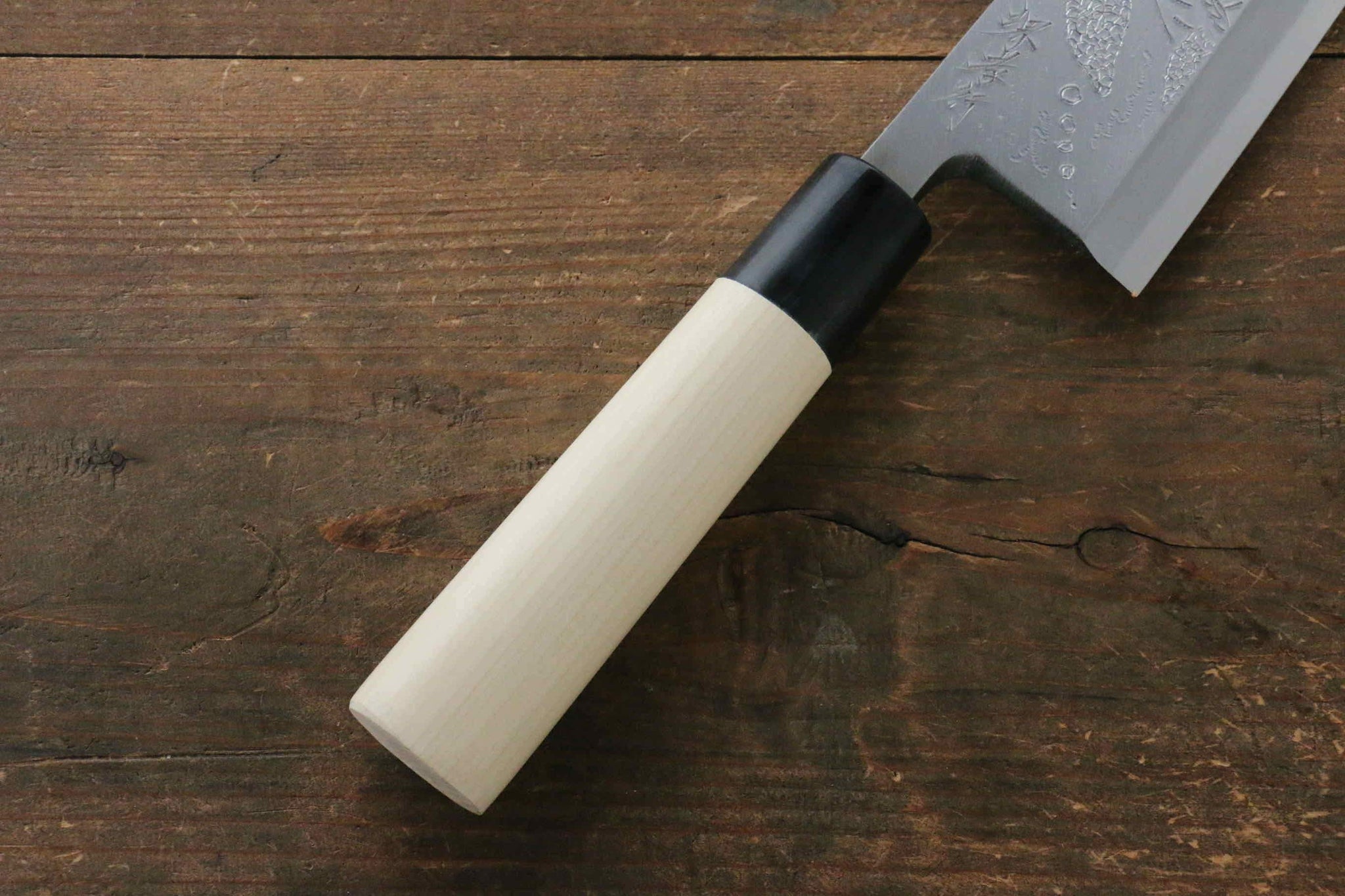 堺 孝行 霞研 白鋼 亀の彫刻入り 出刃包丁  朴柄 - 清助刃物