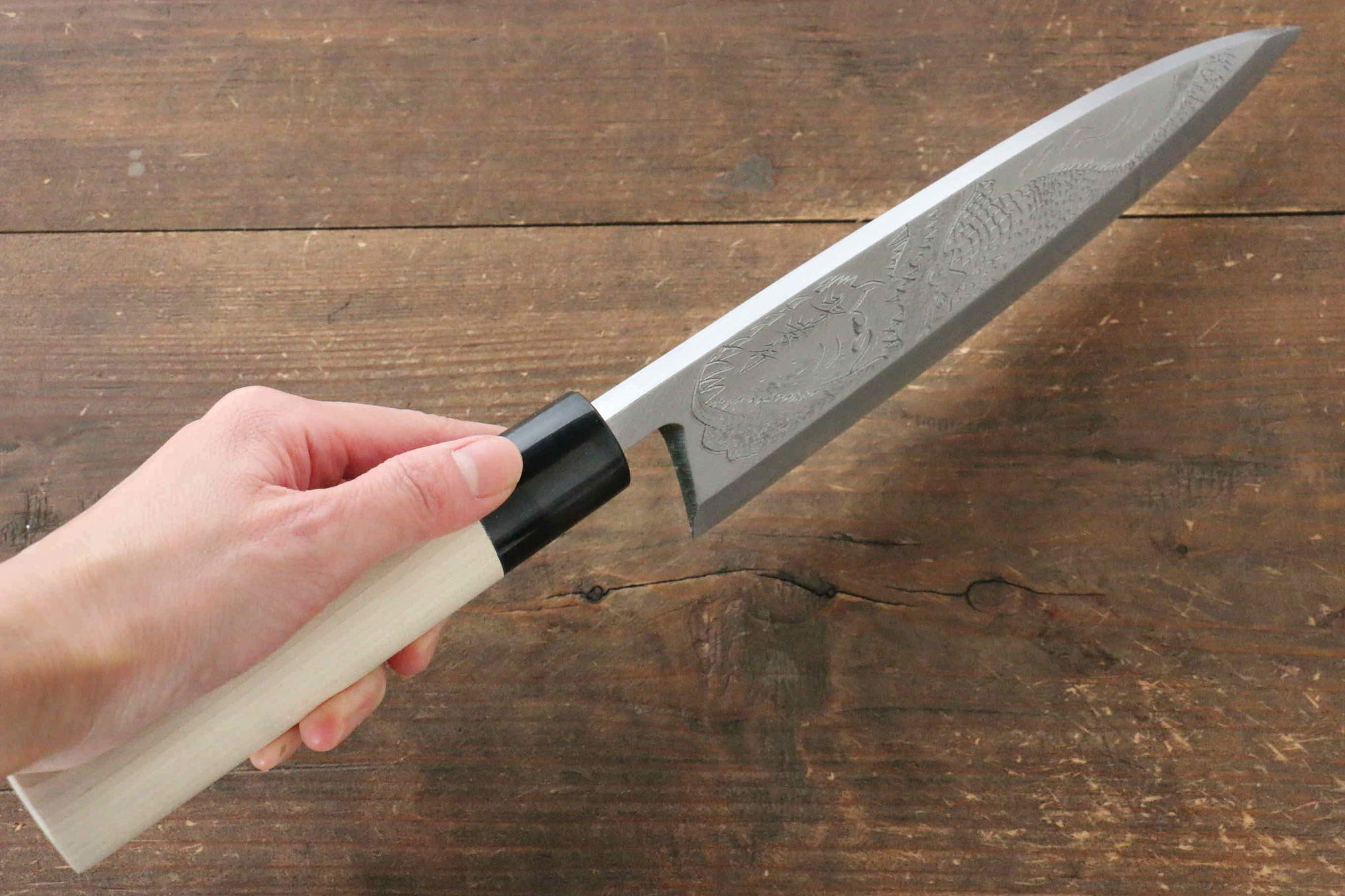 堺 孝行 霞研 白鋼 ワニの彫刻入り 出刃包丁  朴柄 - 清助刃物