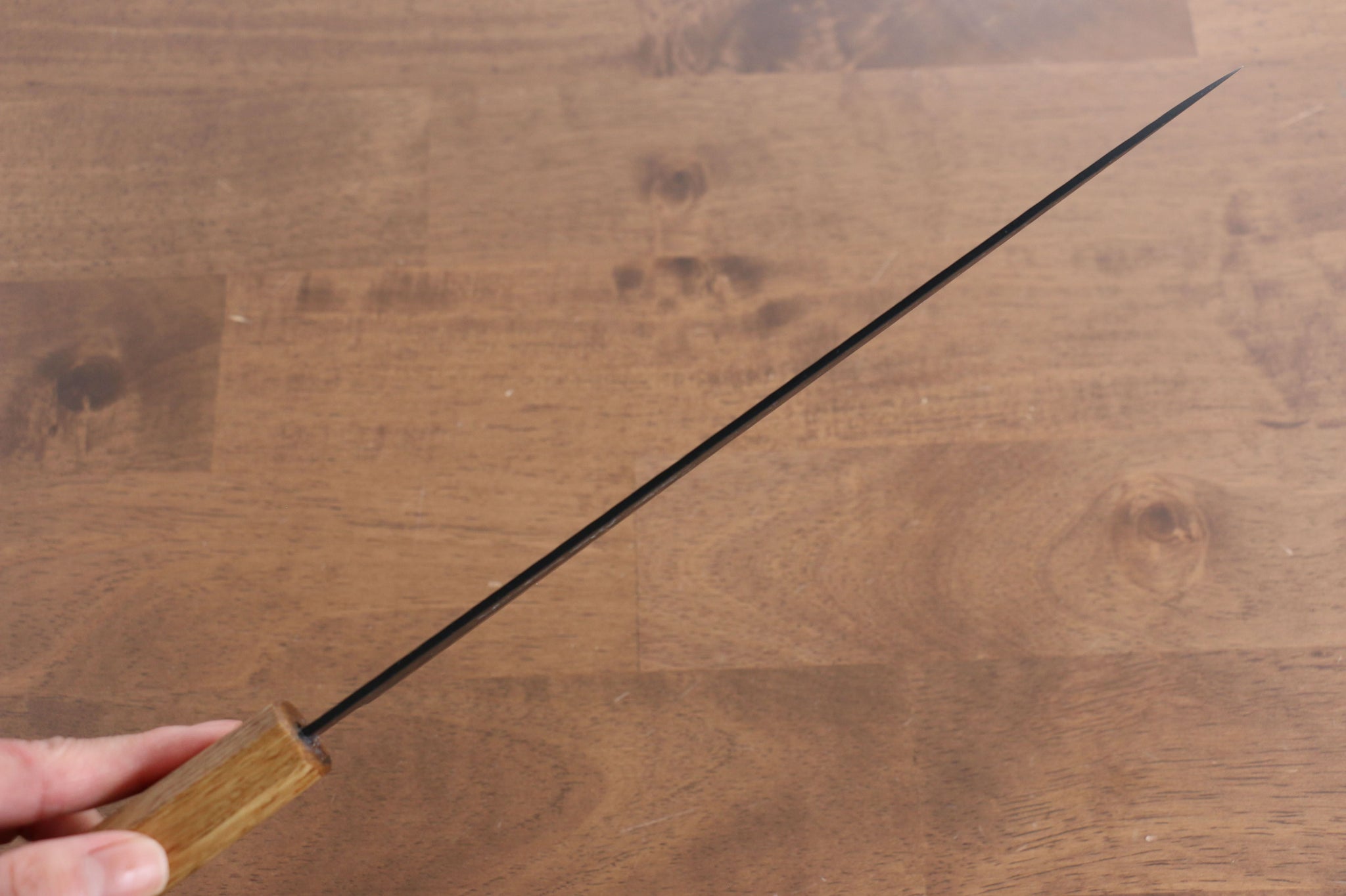 堺 孝行 黒影 V金10号 鎚目 テフロン加工 牛刀包丁  240mm 樫焼柄 - 清助刃物