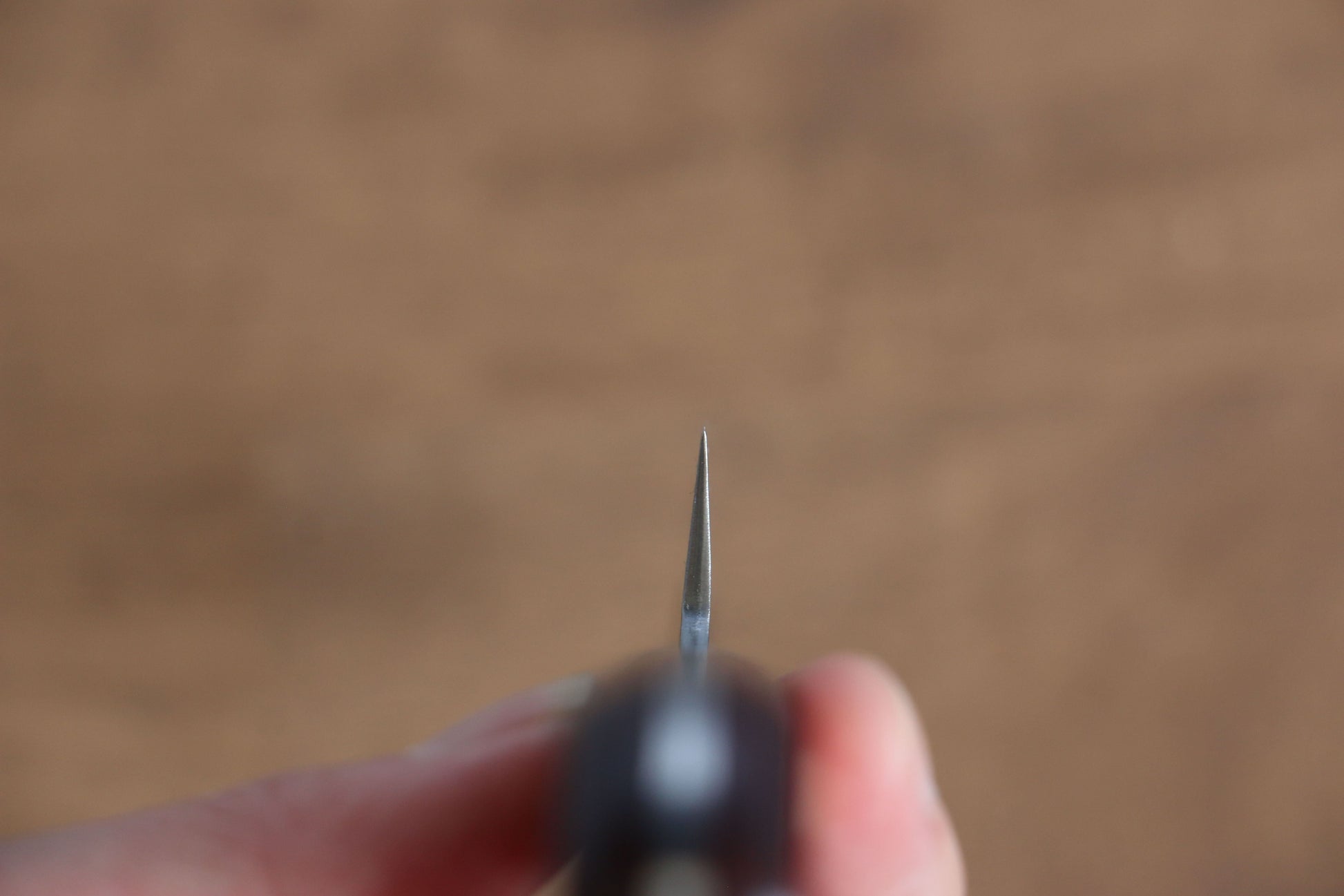清助 青スーパー鋼 鎚目 黒打 ペティーナイフ  135mm 赤合板柄 - 清助刃物