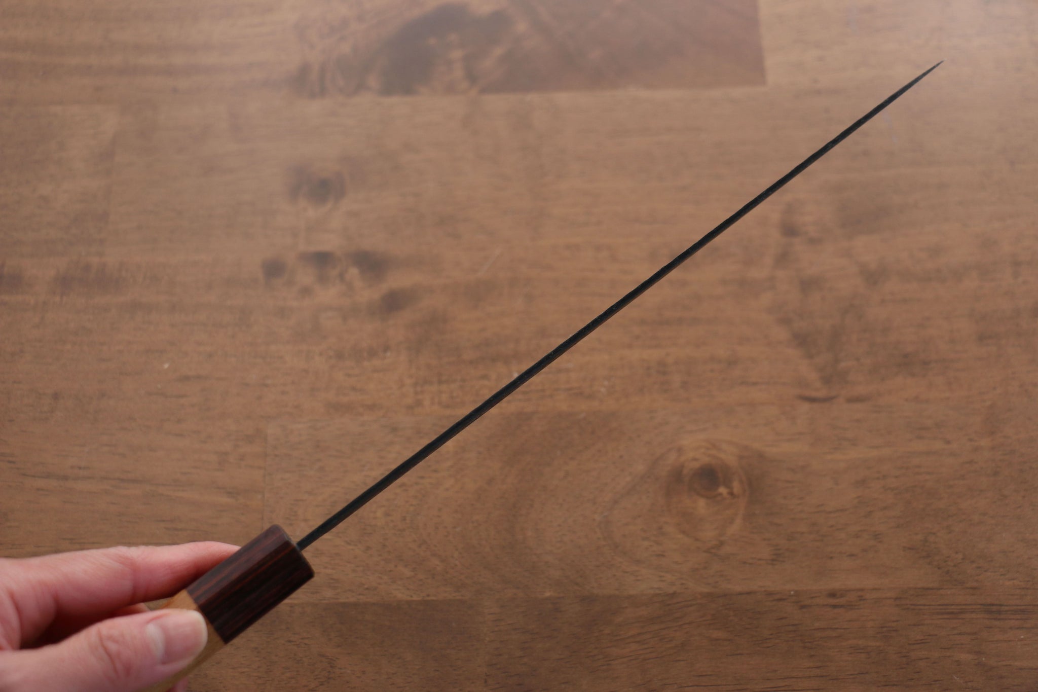 堺 孝行 青スーパー鋼 鎚目 黒仕上げ 筋引包丁  240mm ケヤキ柄 - 清助刃物