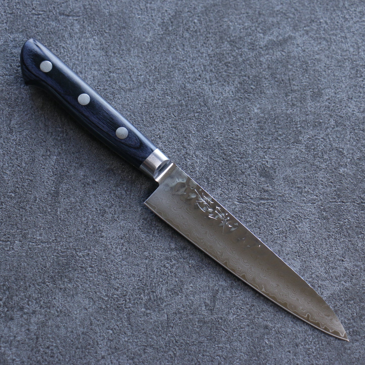 清助 青雲 VG10 33層 ダマスカス ペティーナイフ 和包丁 135mm 合板 (紺色)柄 鞘付き - 清助刃物