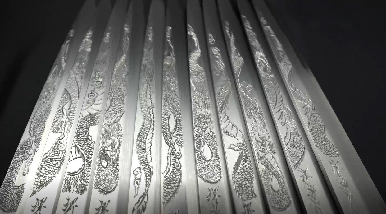 堺 孝行 天龍 うずしお 青ニ鋼 龍の彫刻入り 柳刃包丁  300mm 赤黒檀柄 鞘付き - 清助刃物